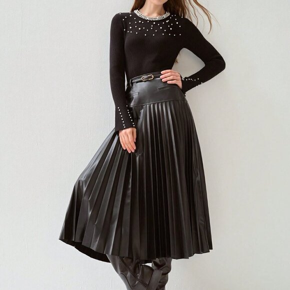 Black Casual Women's Romantic Black Pleated PU Skirt - Picture 2 of 5